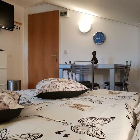 Studio Balen Малинска Экстерьер фото